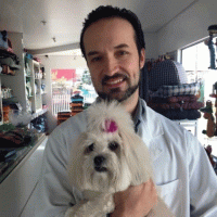 Dr. Edgar de Carvcalho Veterinário